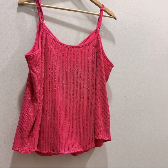 ✨3 for $18✨ Sequin Hot Pink Tank Top - Picture 4 of 4